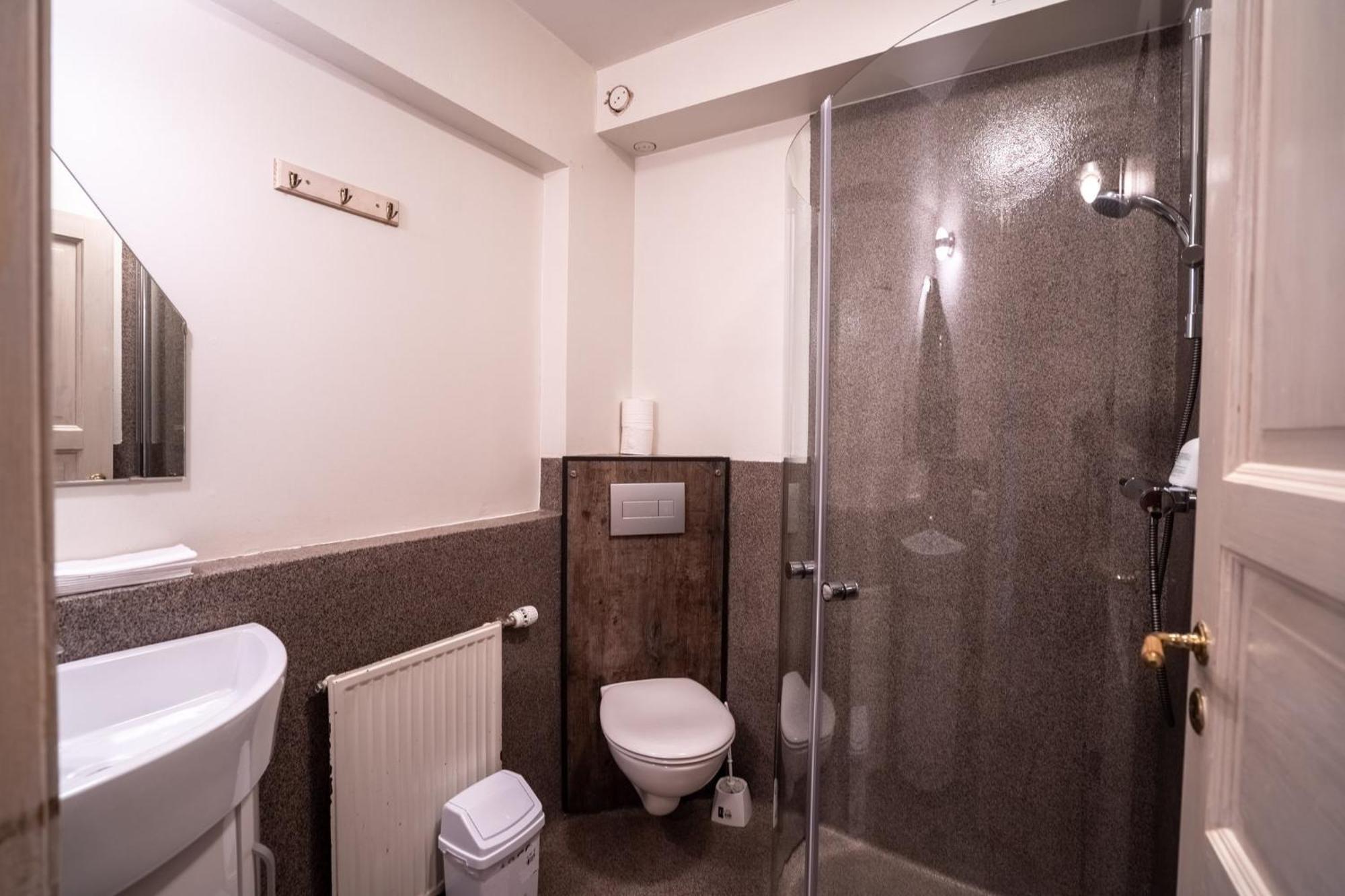 Gerdi Guesthouse Ngoại thất bức ảnh